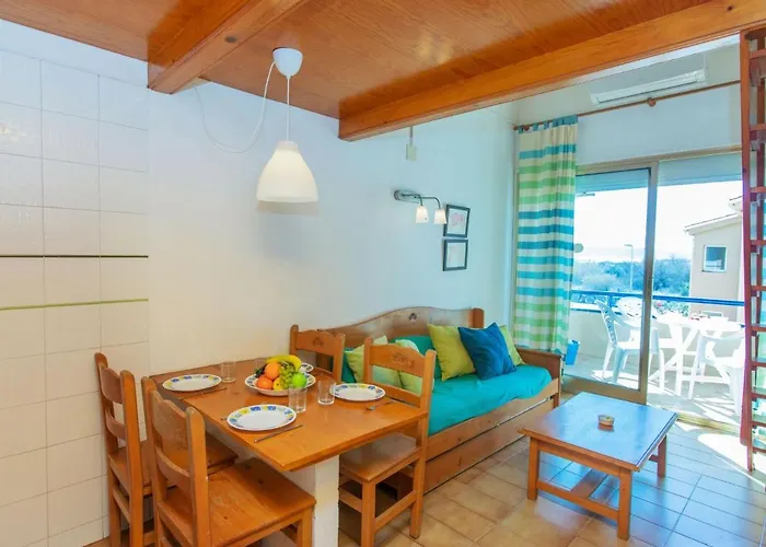 Edificio Tamarius By Interhome شقة